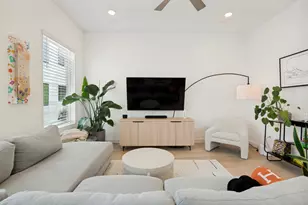 427 W 10th St, Dallas, TX 75208 - Photo 6