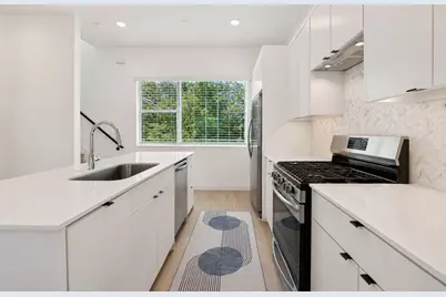 427 W 10th Street #201, Dallas, TX 75208 - Photo 12