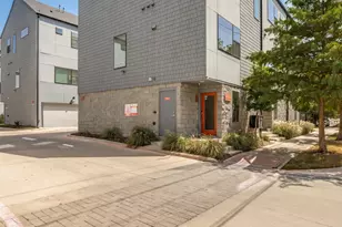 427 W 10th St, Dallas, TX 75208 - Photo 2