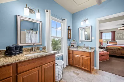 5901 Parkside Court, Granbury, TX 76048 - Photo 22