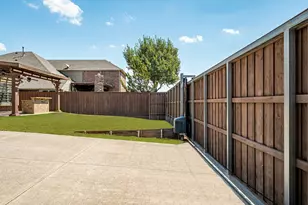 13407 Chittamwood Ln, Frisco, TX 75035 - Photo 6