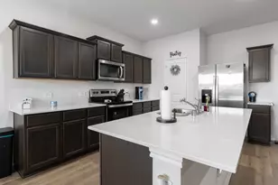 884 Jett Dr, Ferris, TX 75125 - Photo 16
