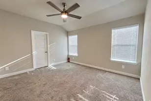 606 Capstone Cir, Granbury, TX 76048 - Photo 8
