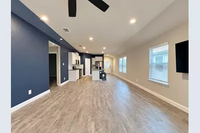 606 Capstone Circle, Granbury, TX 76048 - Photo 4