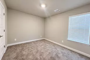 606 Capstone Cir, Granbury, TX 76048 - Photo 14