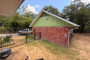 612 9th St, Terrell, TX 75160 - Photo 24