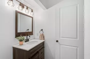6355 Oriole Dr, Dallas, TX 75209 - Photo 16