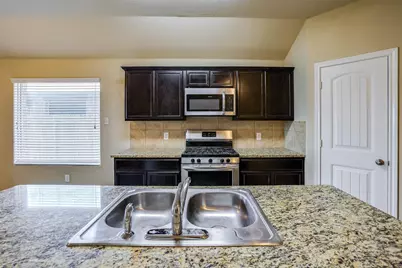 6348 Eagle Lake Court, Fort Worth, TX 76179 - Photo 6