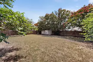 2938 Churchill Way, Garland, TX 75044 - Photo 32