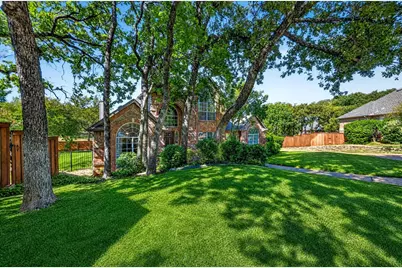 2830 Woodhollow Court, Highland Village, TX 75077 - Photo 2