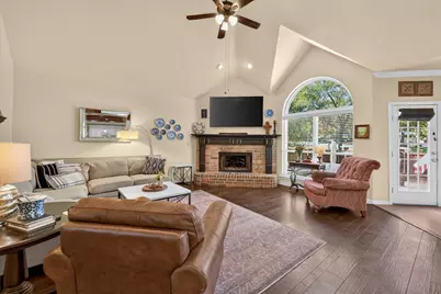 2830 Woodhollow Court, Highland Village, TX 75077 - Photo 12