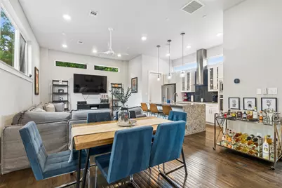 5914 Lindell Avenue #400, Dallas, TX 75206 - Photo 6