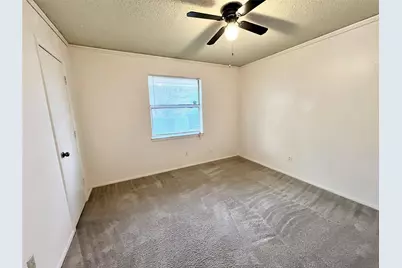 424 NW 23rd Street, Grand Prairie, TX 75050 - Photo 16