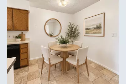 424 NW 23rd Street, Grand Prairie, TX 75050 - Photo 4