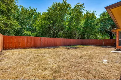 2755 Honey Suckle Drive, Grand Prairie, TX 75052 - Photo 24