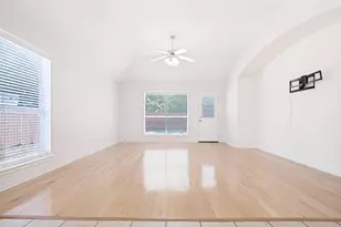 2755 Honey Suckle Dr, Grand Prairie, TX 75052 - Photo 16