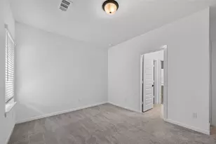 2552 Four Roses Dr, Lewisville, TX 75056 - Photo 34