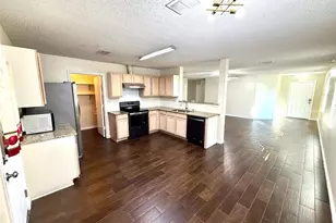 1108 Conner Ct, McKinney, TX 75071 - Photo 4