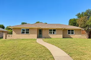 2224 Westlake Dr, Plano, TX 75075 - Photo 1