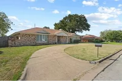 1700 Northcrest Drive, Arlington, TX 76012 - Photo 6