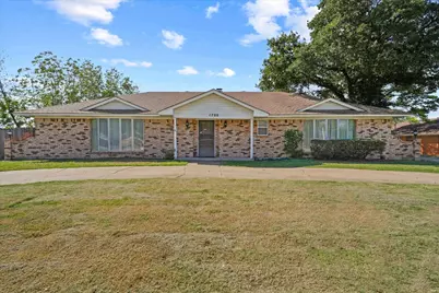 1700 Northcrest Drive, Arlington, TX 76012 - Photo 2