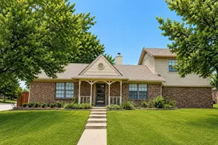 2037 Oakbluff Cir, Carrollton, TX 75007 - Photo 1