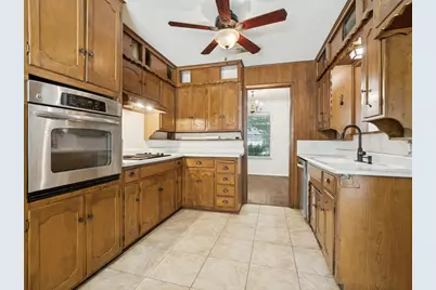 3513 Wren Avenue, Fort Worth, TX 76133 - Photo 10