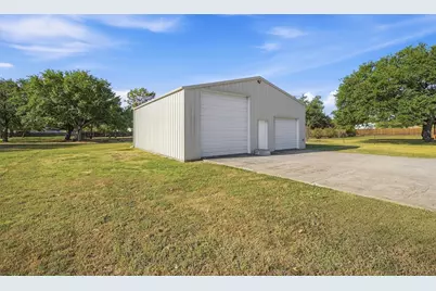 212 Bobby Sam Court, Collinsville, TX 76233 - Photo 32