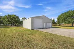 212 Bobby Sam Ct, Collinsville, TX 76233 - Photo 32