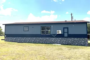 611 E Broadmore Ave, Wills Point, TX 75169 - Photo 2
