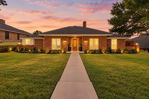 2805 Colleen Dr, Garland, TX 75043 - Photo 1