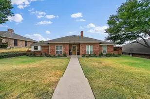 2805 Colleen Dr, Garland, TX 75043 - Photo 1