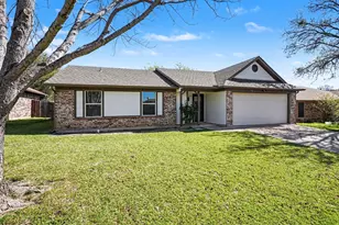 772 Hampshire Dr, Burleson, TX 76028 - Photo 2