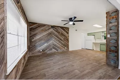 305 Valleyglen Drive, DeSoto, TX 75115 - Photo 12