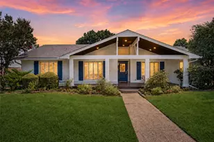 9946 Vistadale Dr, Dallas, TX 75238 - Photo 2