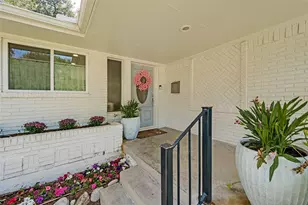 7528 Wentwood Dr, Dallas, TX 75225 - Photo 2