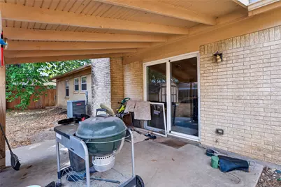 5613 Bonnie Wayne Street, Haltom City, TX 76117 - Photo 16