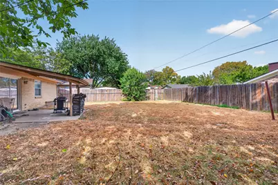 5613 Bonnie Wayne Street, Haltom City, TX 76117 - Photo 20