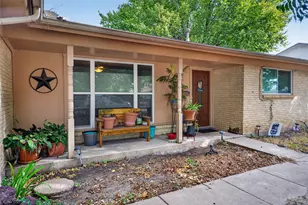 5613 Bonnie Wayne St, Haltom City, TX 76117 - Photo 2