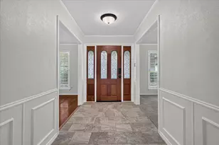 2201 Adams Dr, Arlington, TX 76011 - Photo 6