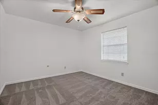 2201 Adams Dr, Arlington, TX 76011 - Photo 22