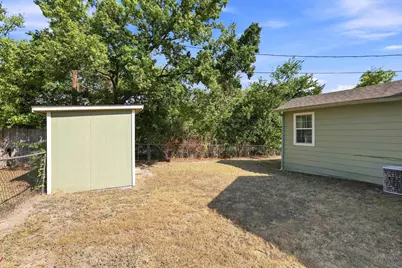 2626 Dripping Springs Road, Sherman, TX 75090 - Photo 16