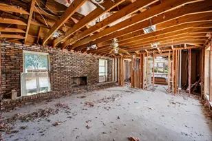 135 E Pleasant Run Rd, Cedar Hill, TX 75104 - Photo 6