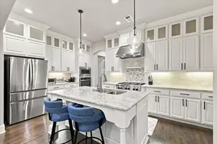 621 The Lakes Blvd, Lewisville, TX 75056 - Photo 12