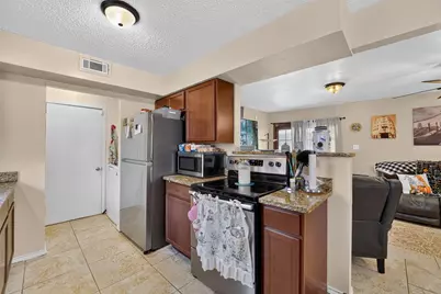 8827 Barclay Street, Dallas, TX 75227 - Photo 10