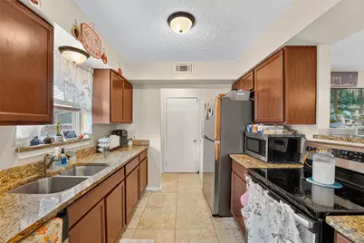 8827 Barclay Street, Dallas, TX 75227 - Photo 14