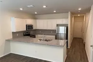 802 S 5th St, Bonham, TX 75418 - Photo 18