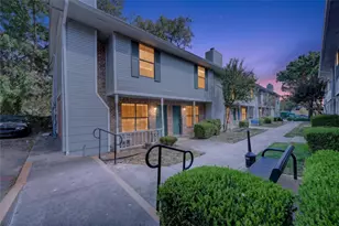 929 Hickory St, Denton, TX 76201 - Photo 1