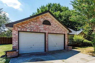 1215 Hyde Park Drive, McKinney, TX 75069 - Photo 2