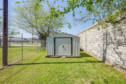 605 Calinco Drive, Granbury, TX 76048 - Photo 14